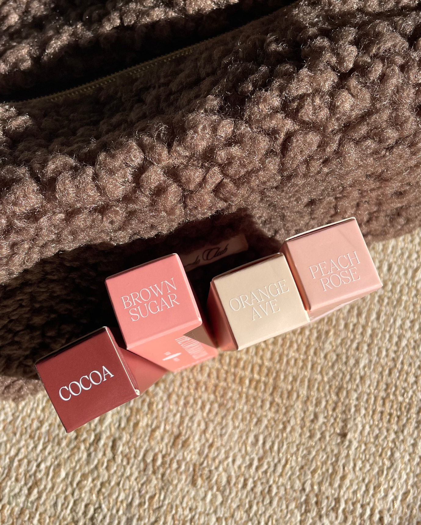 the coronado club™ lip oil balm