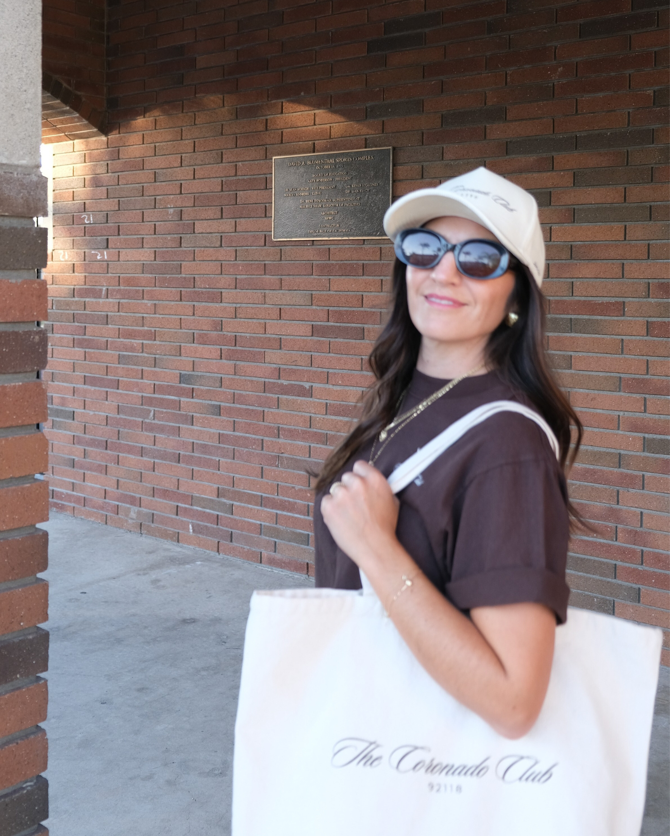 the coronado club™ t-shirt - freckles